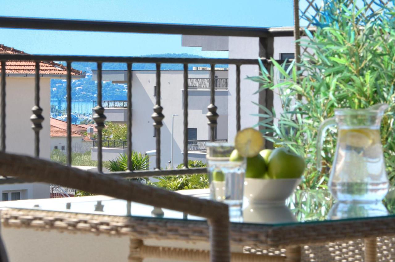Apartman "Mary" Trogir Exterior foto