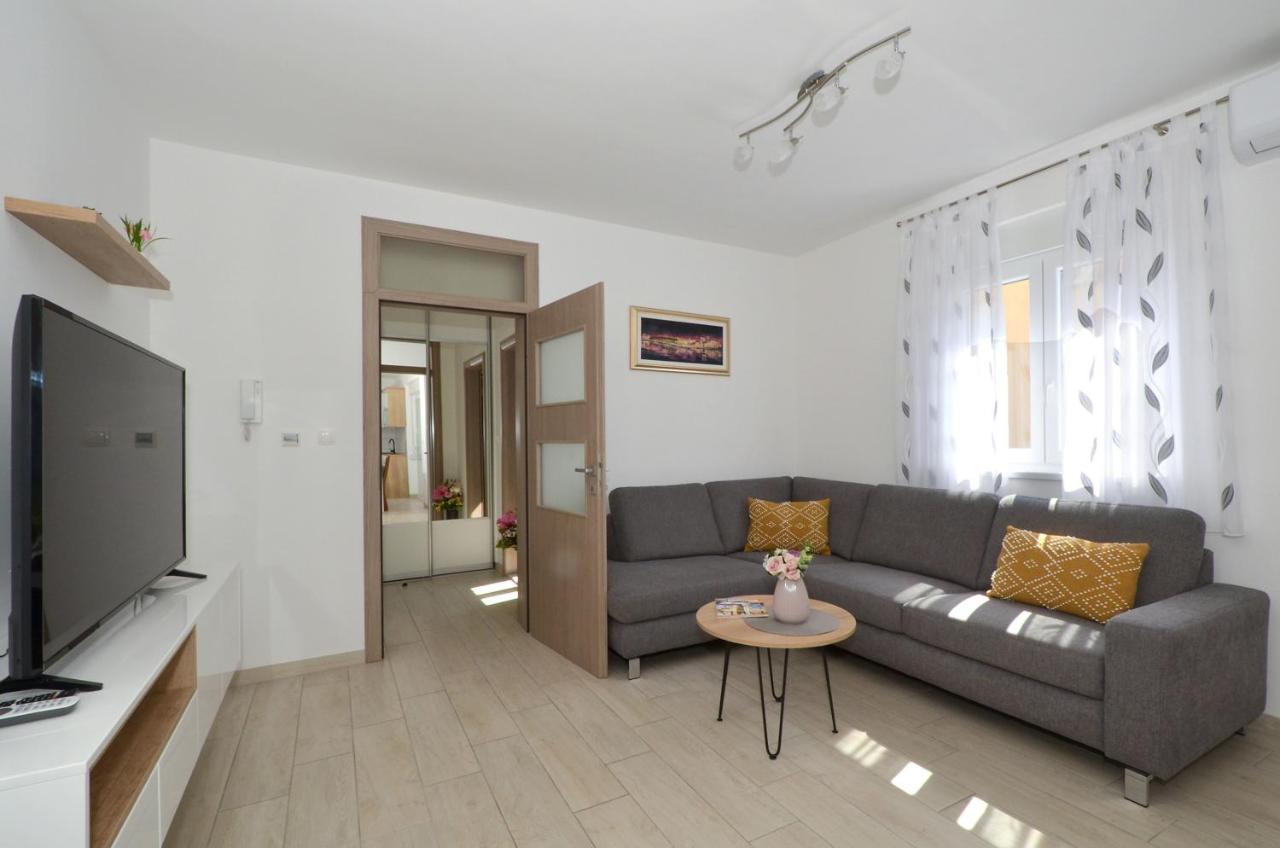Apartman "Mary" Trogir Exterior foto